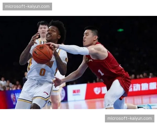 山西外援奈特24分钟爆砍41分 进攻效率引发季后赛前广泛关注